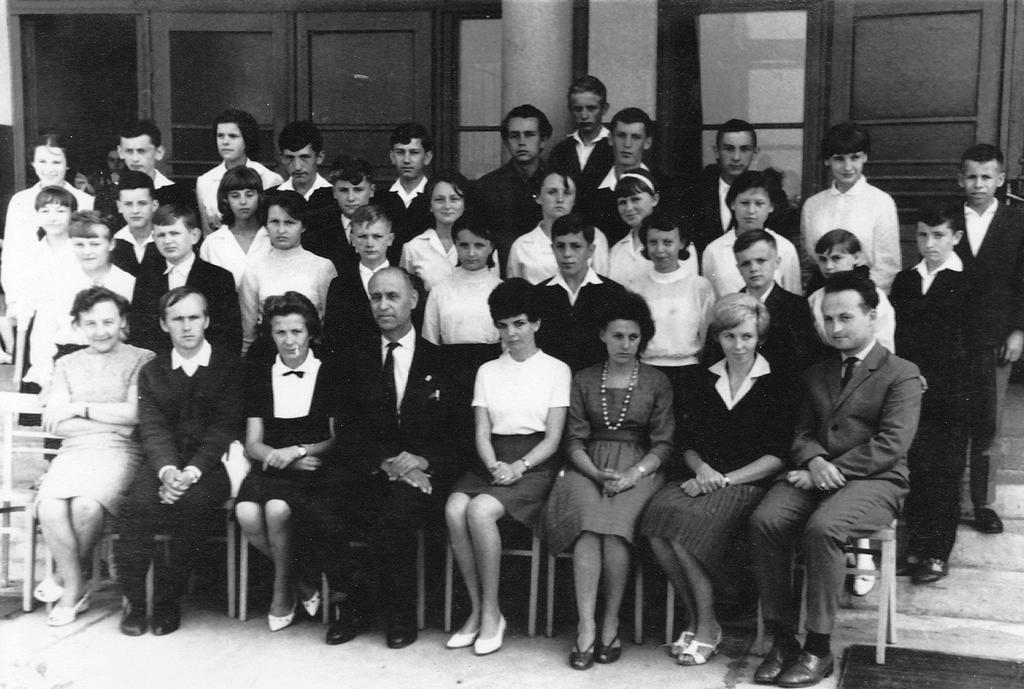178. Fotografia – Klasa VII c, SP nr 2 w Jaworzynie Śląskiej, rok szkolny 1963/64