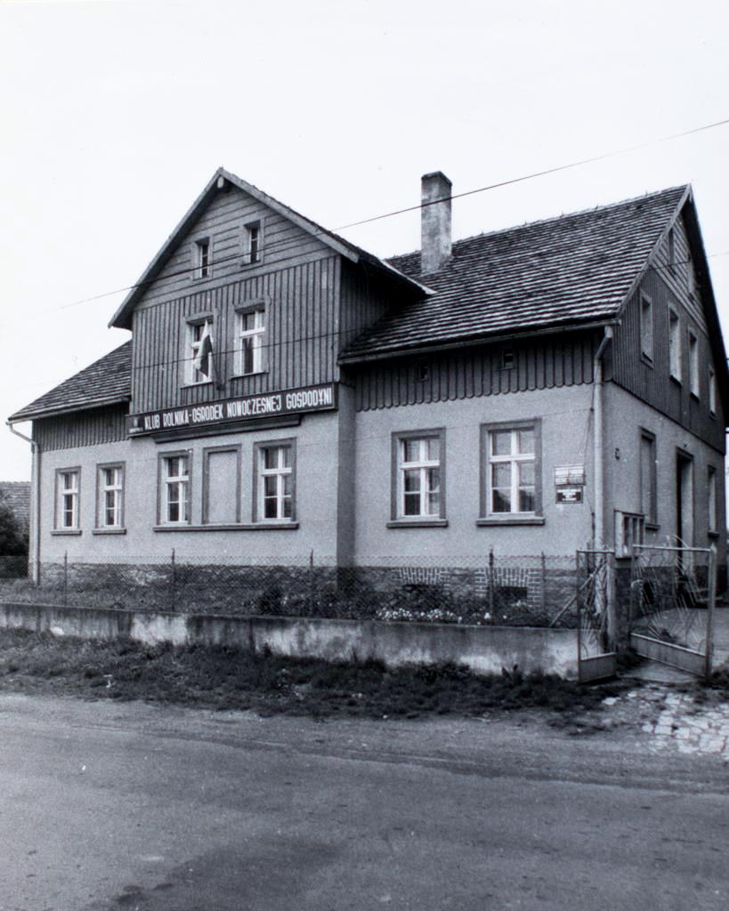 168. Fotografia – Klub Rolnika w Witkowie, lata osiemdziesiąte XX wieku.
