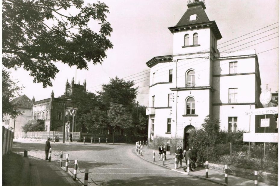 Widokówka Urząd Miejski w Jaworzynie Śląskiej 1970
